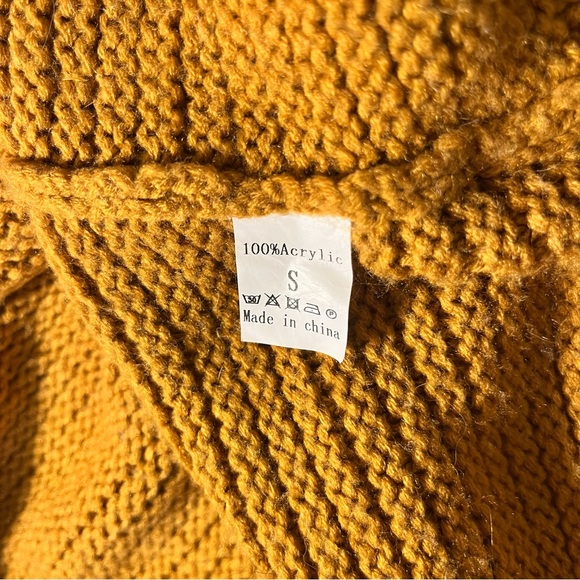 Mustard Yellow Open Braided Knit Cardigan - Picture 4 of 9